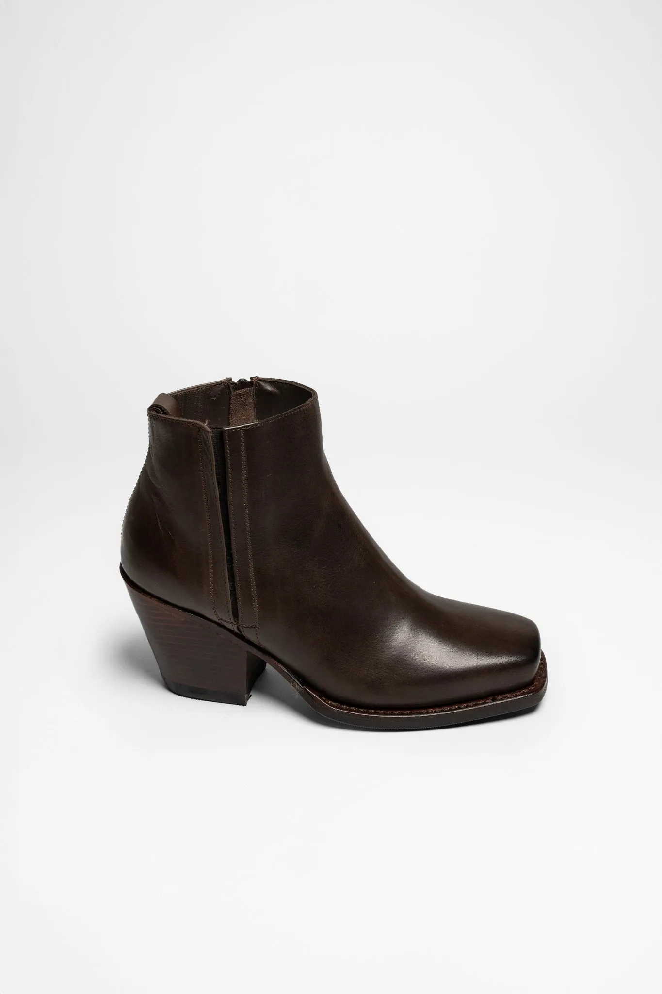 12131 LAYA Damen Braun
