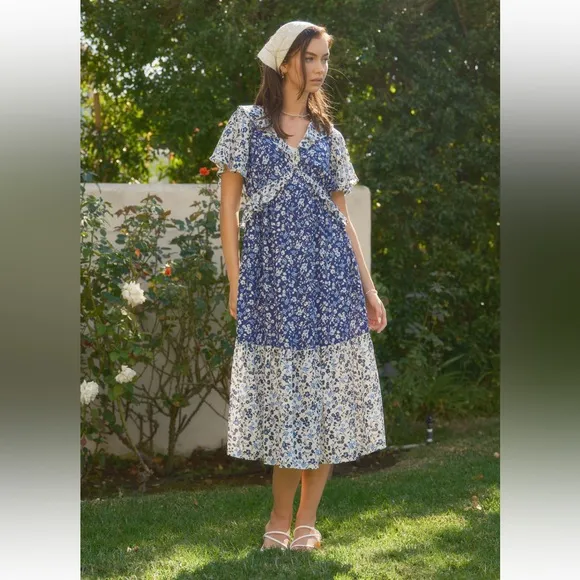 41 Boho V-neck Butterfly Sleeve Dress