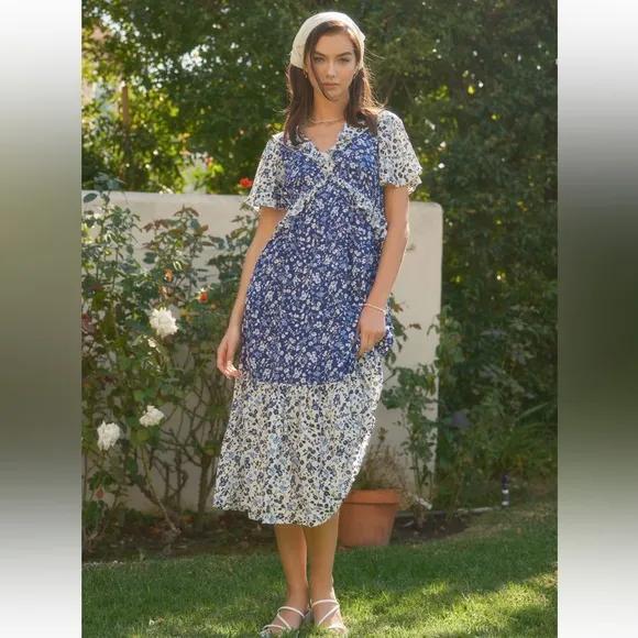 41 Boho V-neck Butterfly Sleeve Dress