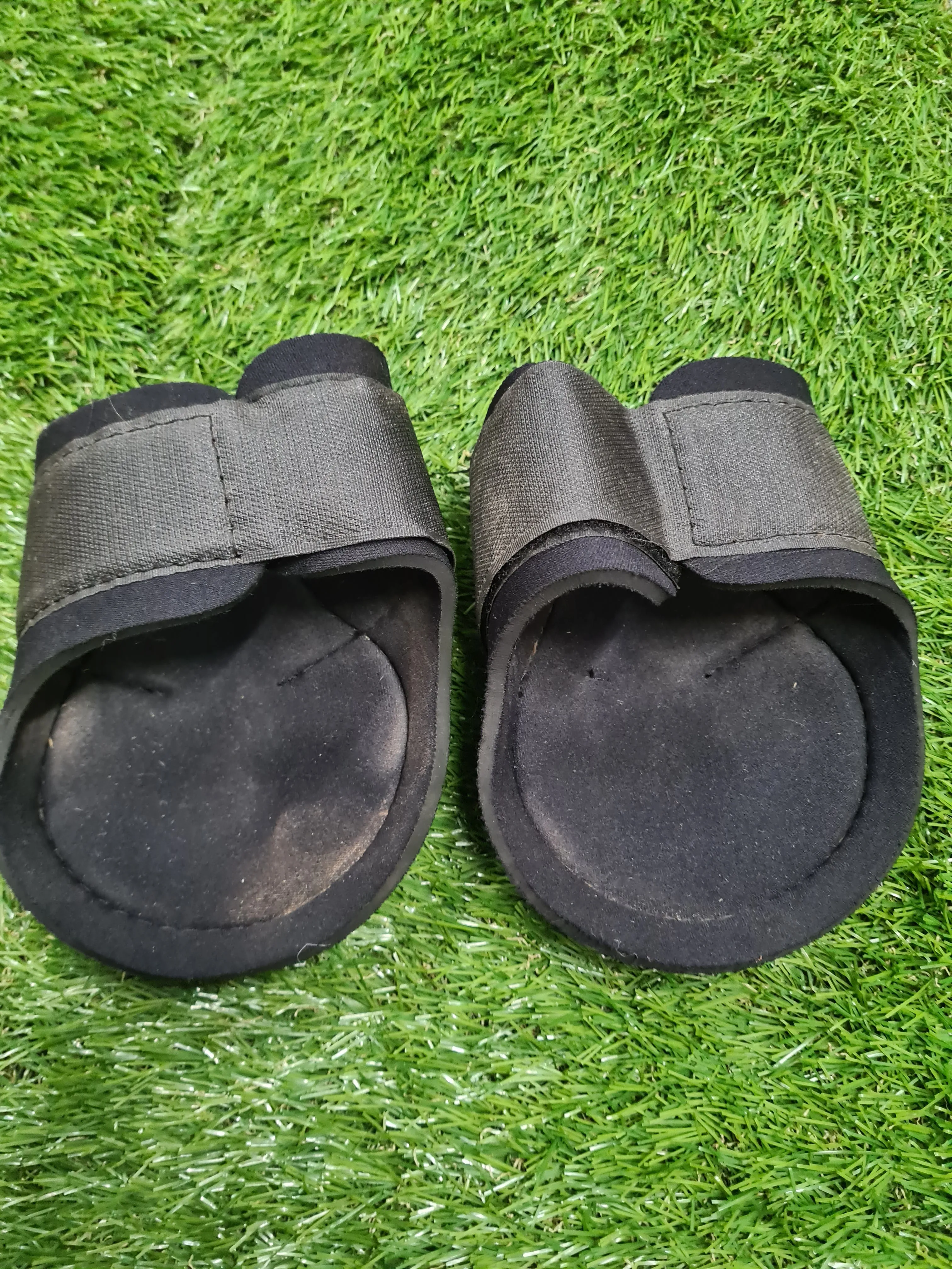 Black fetlock boots size cob/full FREE POSTAGE 🟢