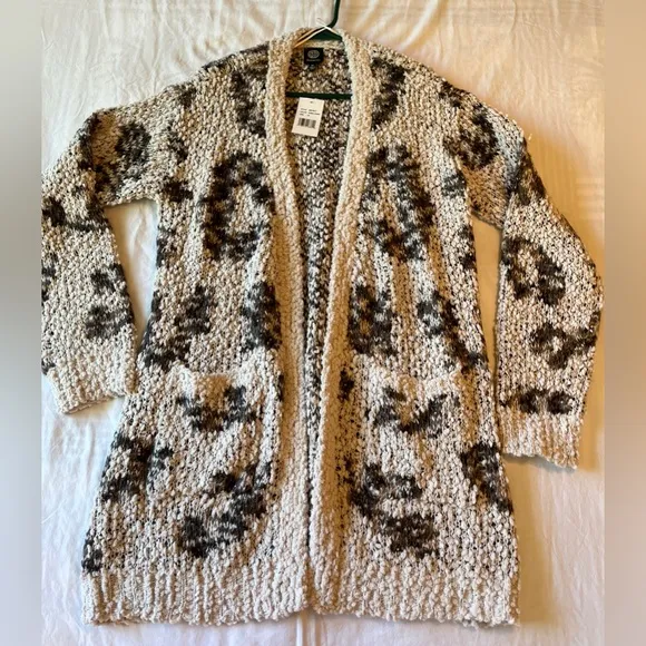 Bobeau Women’s Open Cardigan Sweater Ivory with Animal Print Size M Medium NWT