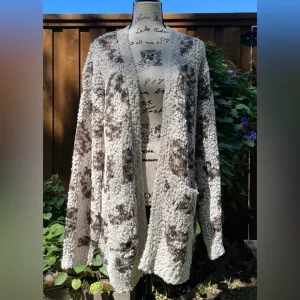 Bobeau Women’s Open Cardigan Sweater Ivory with Animal Print Size M Medium NWT