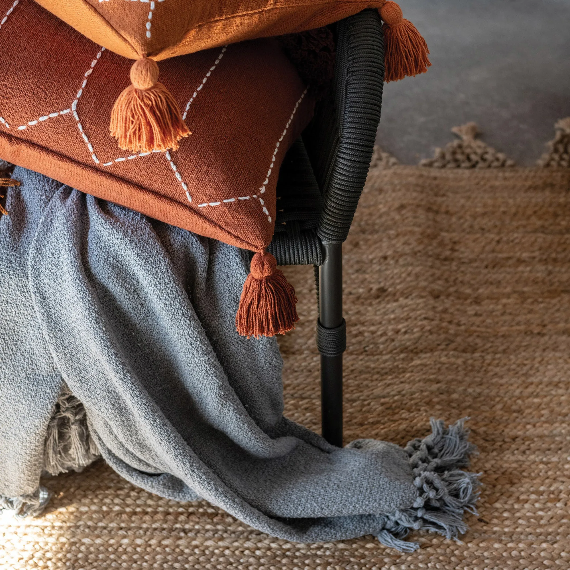 HEATHER COTTON TASSELED THROW
