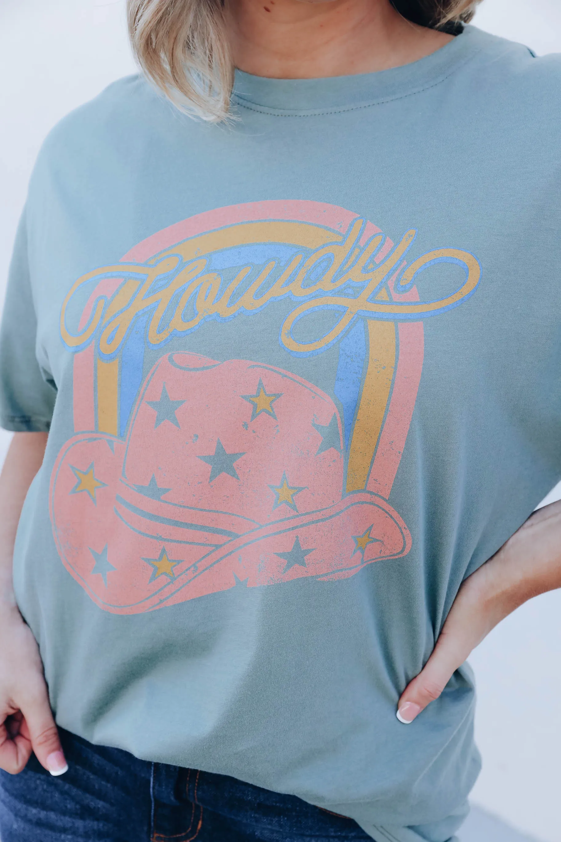 Howdy Cowboy Hat Graphic Tee - Olive