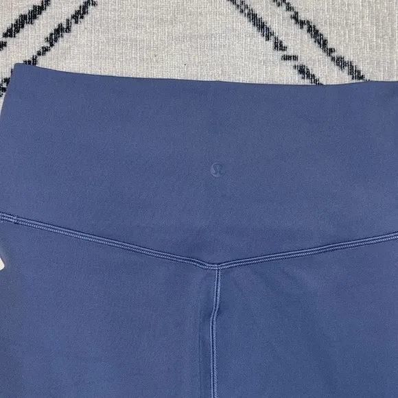 Lululemon Nulu Slim Fit Oasis Blue Skirt NWT Sz 6 &amp; 8