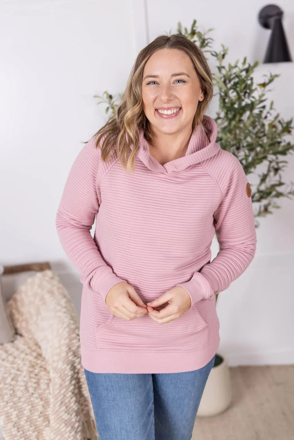 MICHELLE MAE Tatum Textured Pullover Hoodie