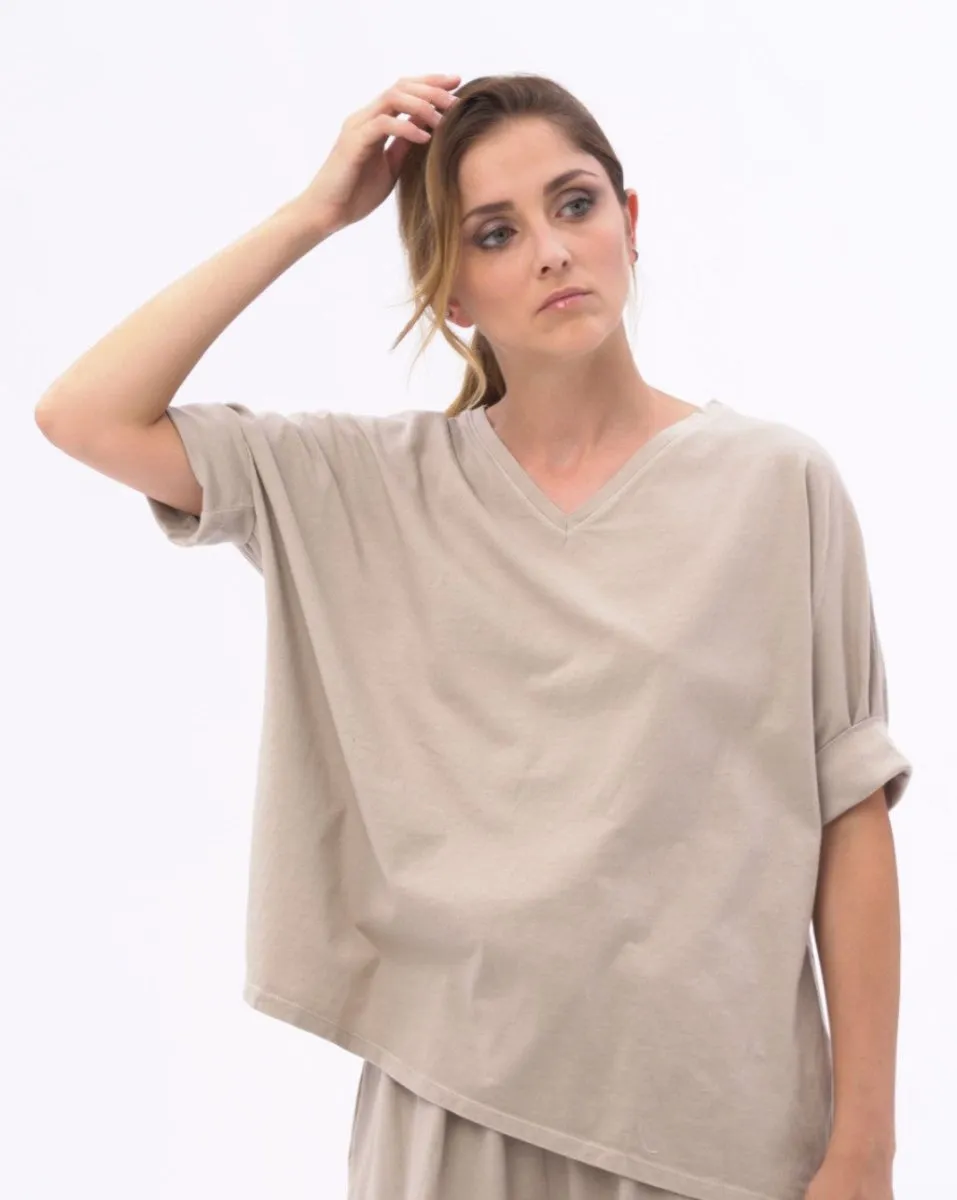Organic Cotton V-neck Cuffed Short Sleeve Top