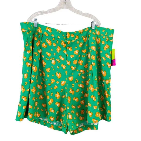 PLUS Tabitha Brown X Target NWT Linen Blend Neon Green &amp; Orange Leopard Short 2X