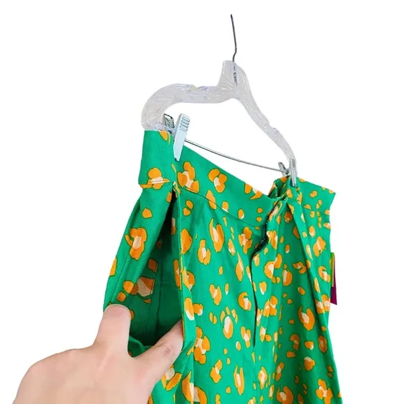 PLUS Tabitha Brown X Target NWT Linen Blend Neon Green &amp; Orange Leopard Short 2X