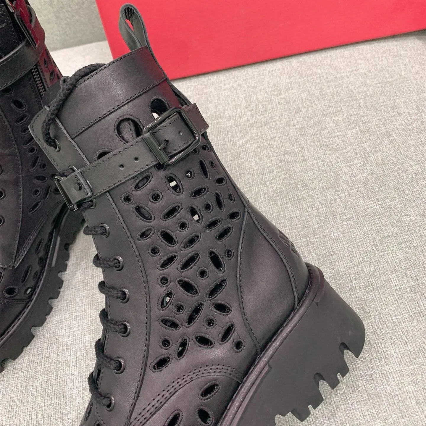 Women Genuine Leather Hollow Short Boots