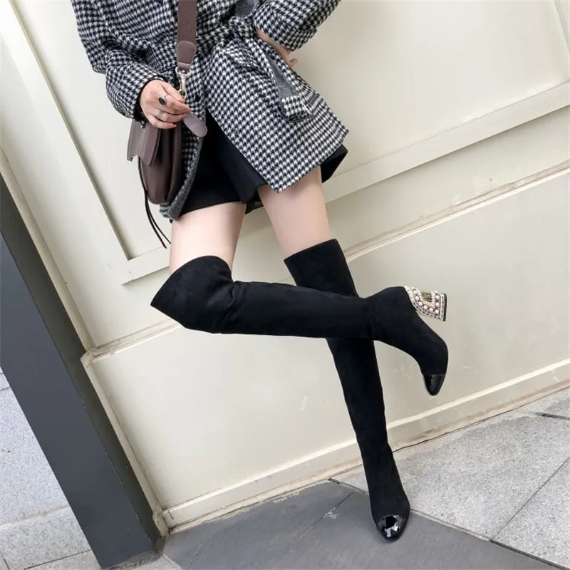 Women Pointed-Toe Boots Catwalk Style With Pearl